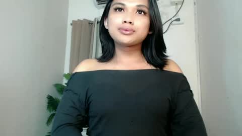 Snapshot of seductivedeluxe69 chatting on June 2026 08:52:02 PM Deluxe online show from June 2026 08:52:02 PM