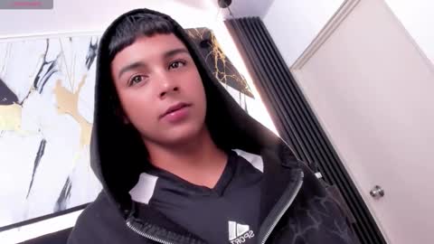 seductivo online show from December 2025 04:32:01 AM