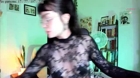 Snapshot of segismunda chatting on October 2025 11:25:02 PM Luciana online show from October 2025 11:25:02 PM