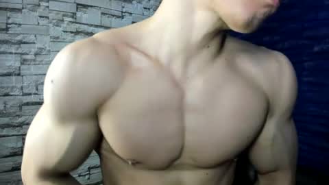 Snapshot of seigfried0 chatting on June 2026 12:42:01 AM Seigfried online show from June 2026 12:42:01 AM