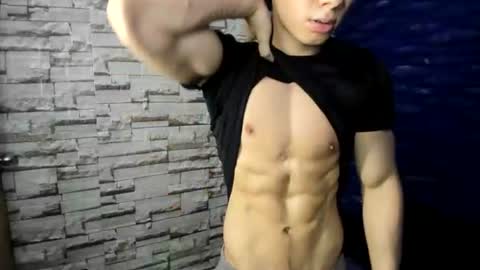 Snapshot of seigfried0 chatting on June 2026 02:11:01 AM Seigfried online show from June 2026 02:11:01 AM