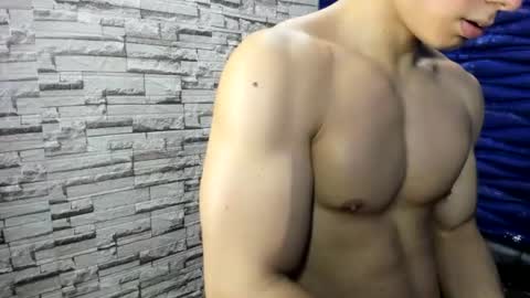 Snapshot of seigfried0 chatting on July 2026 12:02:01 AM Seigfried online show from July 2026 12:02:01 AM