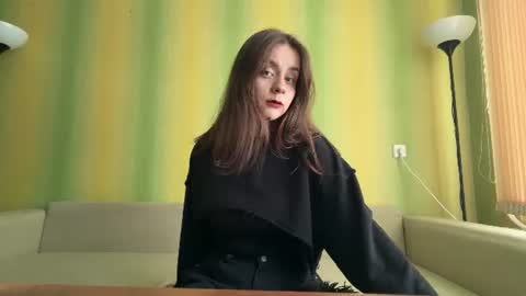 Snapshot of selanara chatting on June 2026 11:52:01 AM Arienna online show from June 2026 11:52:01 AM