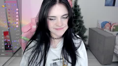 Selena  online show from December 2024 08:32:02 AM