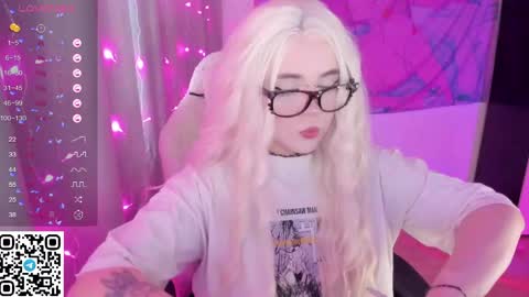 Selena  online show from April 2026 11:46:02 AM