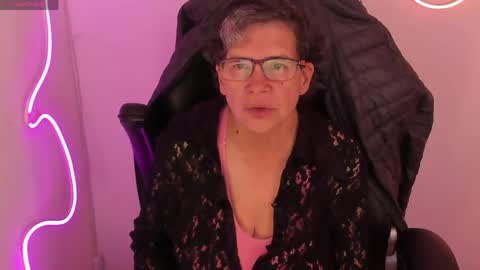 Selena online show from April 2026 11:16:01 AM