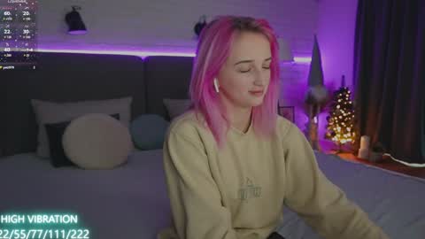 Selena Lily online show from January 2025 12:49:01 PM