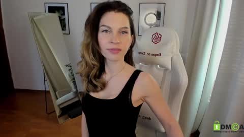 Selena online show from February 2025 09:47:02 AM