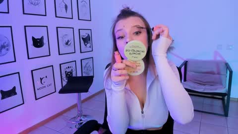 Selena ntmy online show from January 2025 02:02:01 PM