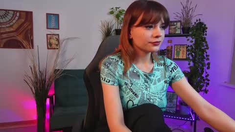 Selena ntmy online show from February 2025 05:47:02 PM