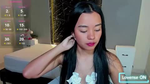 selenafox7 online show from February 2025 07:51:01 PM