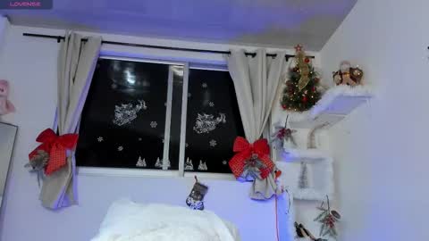 selenafox online show from November 2025 02:00:02 AM