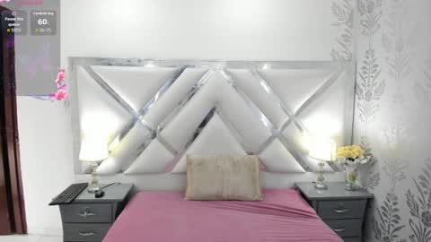 Selena reyess online show from October 2025 07:44:02 PM