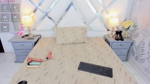 Selena reyess online show from November 2025 07:36:02 PM