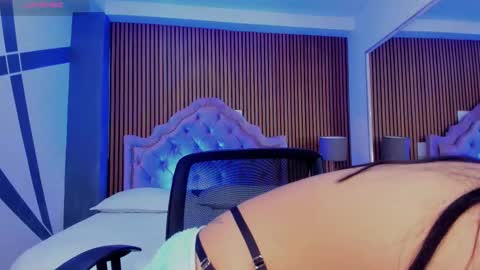 selenastonne online show from October 2025 10:06:02 PM