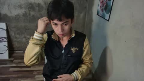 Aprilane online show from September 2025 06:44:02 PM