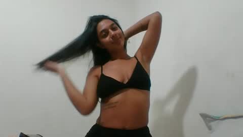 Snapshot of selene_azahar chatting on September 2025 01:29:02 AM selene online show from September 2025 01:29:02 AM