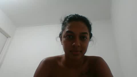 Snapshot of selene_azahar chatting on September 2025 02:56:02 AM selene online show from September 2025 02:56:02 AM