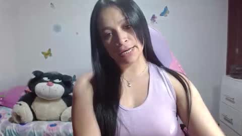 selene_mixx online show from April 2026 08:06:02 PM