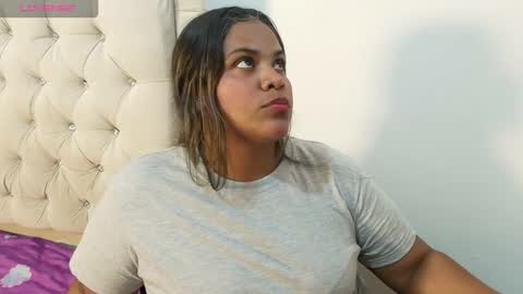 selene_zafiro online show from October 2025 10:17:01 PM