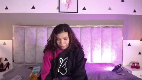 Snapshot of seleneblaze chatting on September 2025 12:38:01 AM Selene online show from September 2025 12:38:01 AM