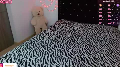 Selene G  online show from September 2025 04:12:02 AM