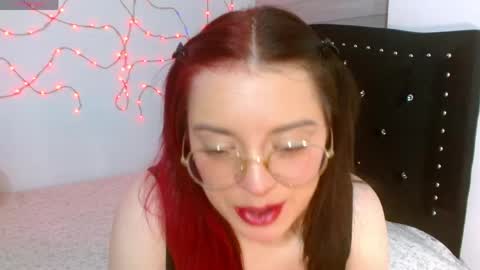 Selene G  online show from April 2026 05:01:02 AM