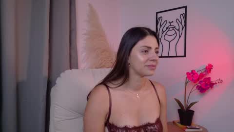 Selene Nova online show from April 2026 08:23:01 PM