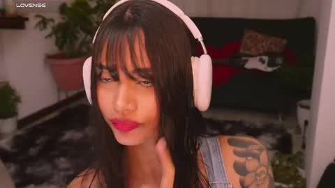 Snapshot of selenevaughan chatting on April 2026 01:34:01 AM Selene online show from April 2026 01:34:01 AM