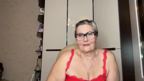 Selenna online show from March 2026 08:01:02 PM