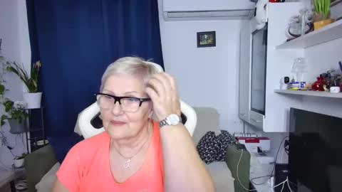 Selenna online show from April 2026 05:46:01 PM