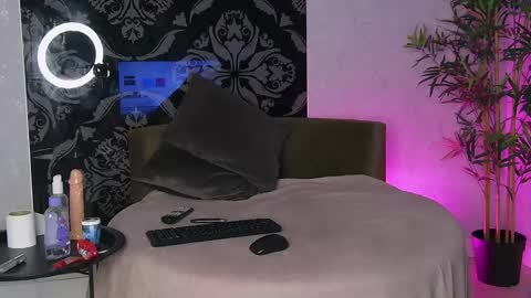 SelenaDream online show from May 2026 11:50:02 AM