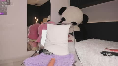 Selenne online show from September 2025 10:32:01 PM