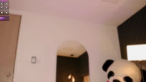 Selenne online show from October 2025 12:35:02 AM