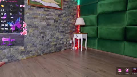 Selen online show from February 2026 08:19:02 PM