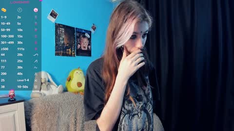 Snapshot of sell0n chatting on December 2024 01:37:02 AM Mindy online show from December 2024 01:37:02 AM