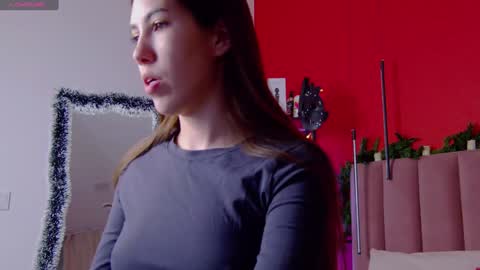 Snapshot of sellashine chatting on December 2024 01:58:02 AM Nicole online show from December 2024 01:58:02 AM