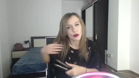 Snapshot of sellena_angels chatting on February 2025 09:33:01 AM sellena_angels online show from February 2025 09:33:01 AM