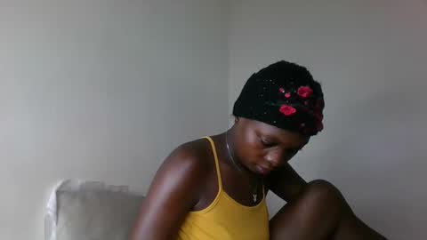 Snapshot of sellinprinces chatting on October 2025 04:29:02 PM sellinprinces online show from October 2025 04:29:02 PM