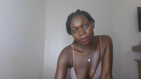 sellinprinces online show from November 2025 03:59:02 AM