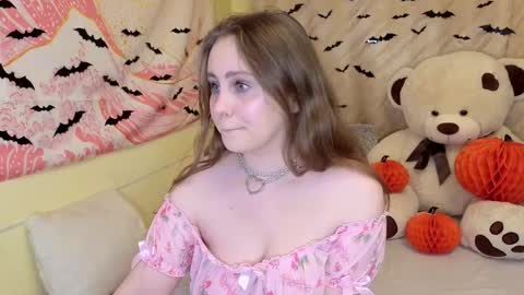 Snapshot of sellyahouston chatting on October 2025 08:20:02 PM Sellya online show from October 2025 08:20:02 PM