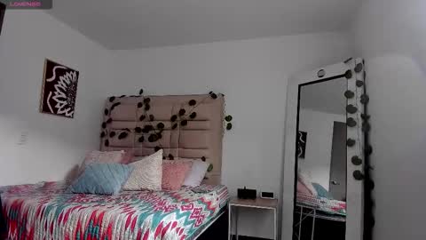 Selyn online show from October 2025 09:09:02 PM