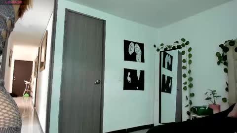 Snapshot of selyn_ chatting on February 2026 04:02:02 PM Selyn online show from February 2026 04:02:02 PM