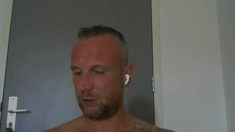 sence08 online show from September 2025 11:44:01 AM