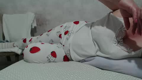 Snapshot of seniorita333 chatting on February 2025 07:10:01 PM Lenna online show from February 2025 07:10:01 PM