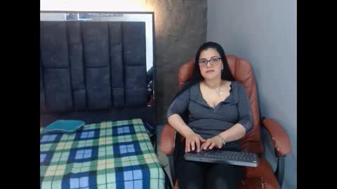 sennamars202cl online show from September 2025 03:13:02 PM