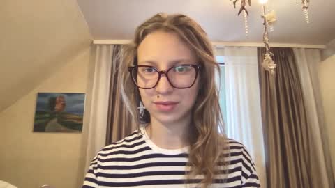 Snapshot of senseinner chatting on October 2025 08:33:01 AM senseinner online show from October 2025 08:33:01 AM