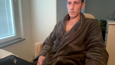 Sensi0ne online show from September 2025 01:02:02 PM