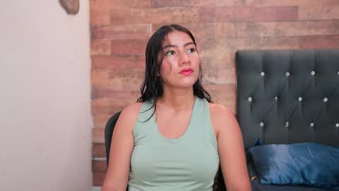 Snapshot of senssual_goddess chatting on September 2025 04:40:02 PM senssual_goddess online show from September 2025 04:40:02 PM