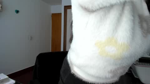 Snapshot of sensual__lady chatting on April 2026 05:46:02 PM Samantha - online show from April 2026 05:46:02 PM
